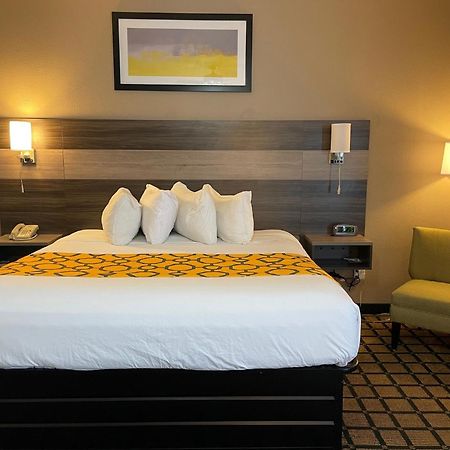 Baymont By Wyndham West Plains Hotel Eksteriør billede