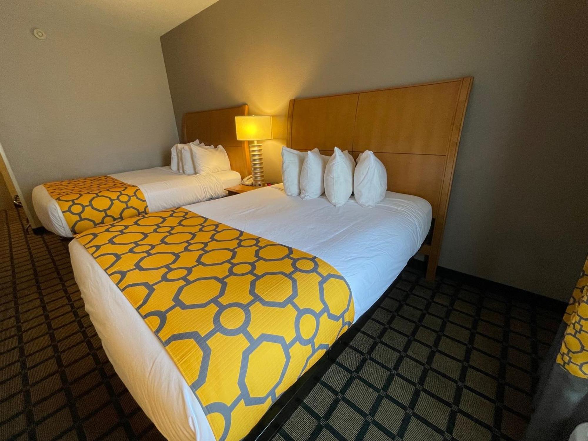 Baymont By Wyndham West Plains Hotel Eksteriør billede