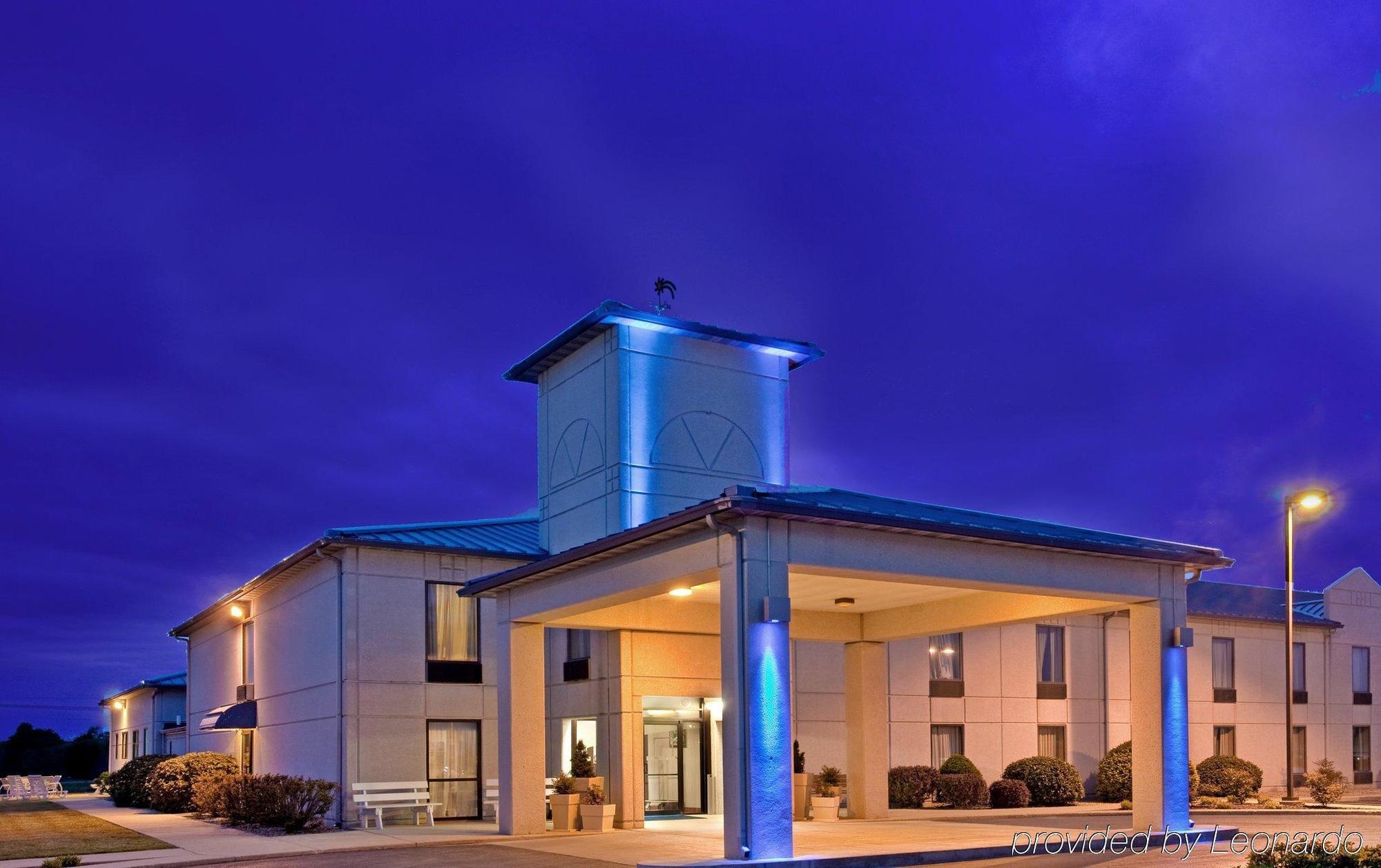 Baymont By Wyndham West Plains Hotel Eksteriør billede